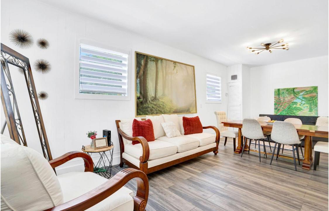 Casa Wellness Apartment Tamiami Bagian luar foto