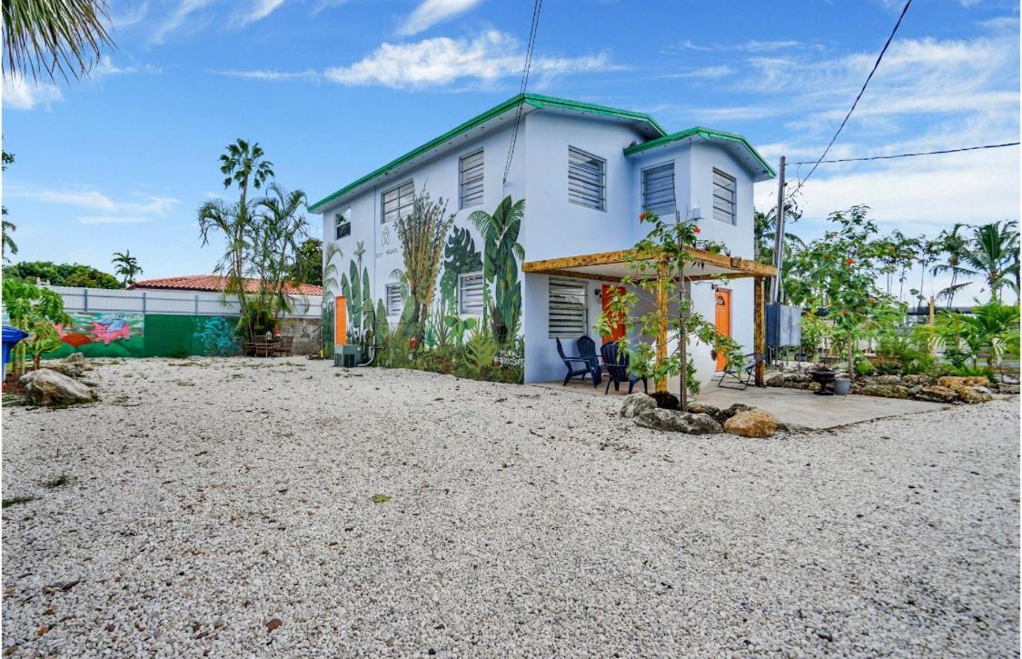 Casa Wellness Apartment Tamiami Bagian luar foto